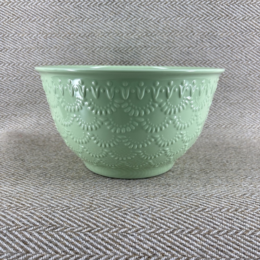 Pioneer Woman Pale Green Embossed Bowl Kitchen Mixing Melamine